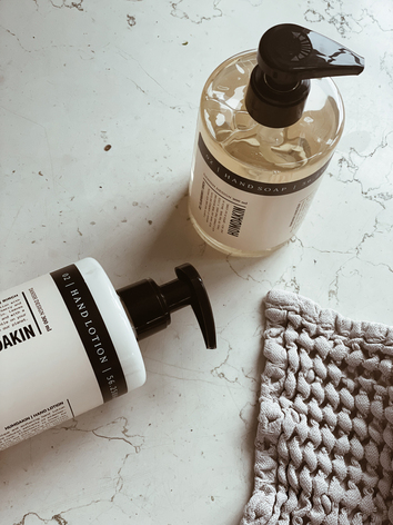 HUMDAKIN-SKU149-HANDSOAP-SKU145-HANDLOTION-2