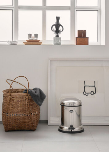 vipp-13-pedal-bin-stainless-steal-011