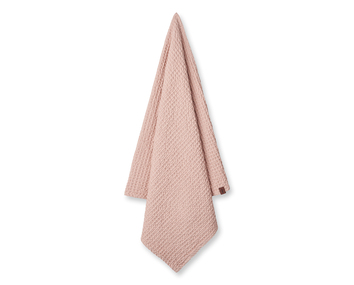 Humdakin_SKU236_WaffleBathTowel_Blush_2