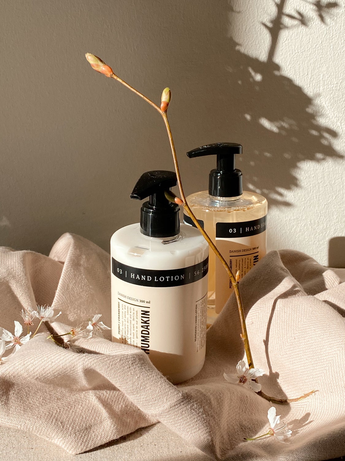 HUMDAKIN-SKU147-HAND-LOTION-SKU150-HAND-SOAP-SKU359-HAND-KIT-03-X