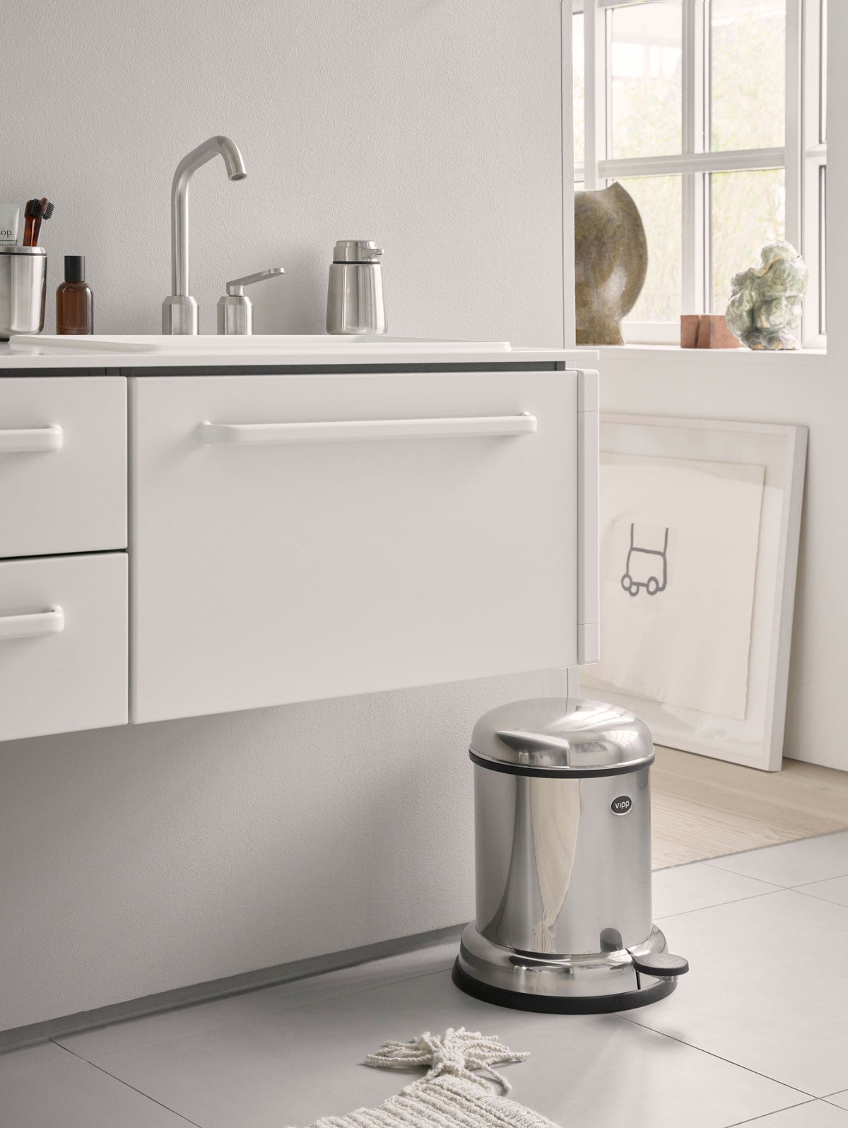 vipp-14-pedal-bin-stainless-steal-011