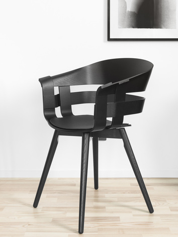 image2-2368-1000-WickCushionBlackLeather-Lifestyle