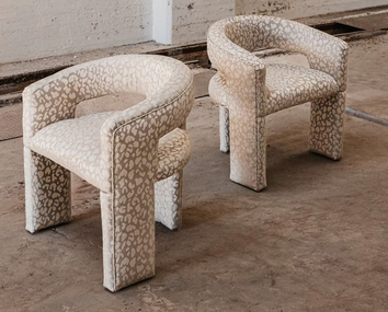 Tinted-Objects-Laurin-Armchair-Lifestyle-4