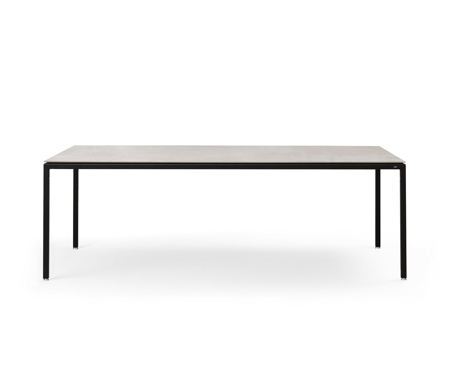 Vipp_bord_ceramic_01_medium