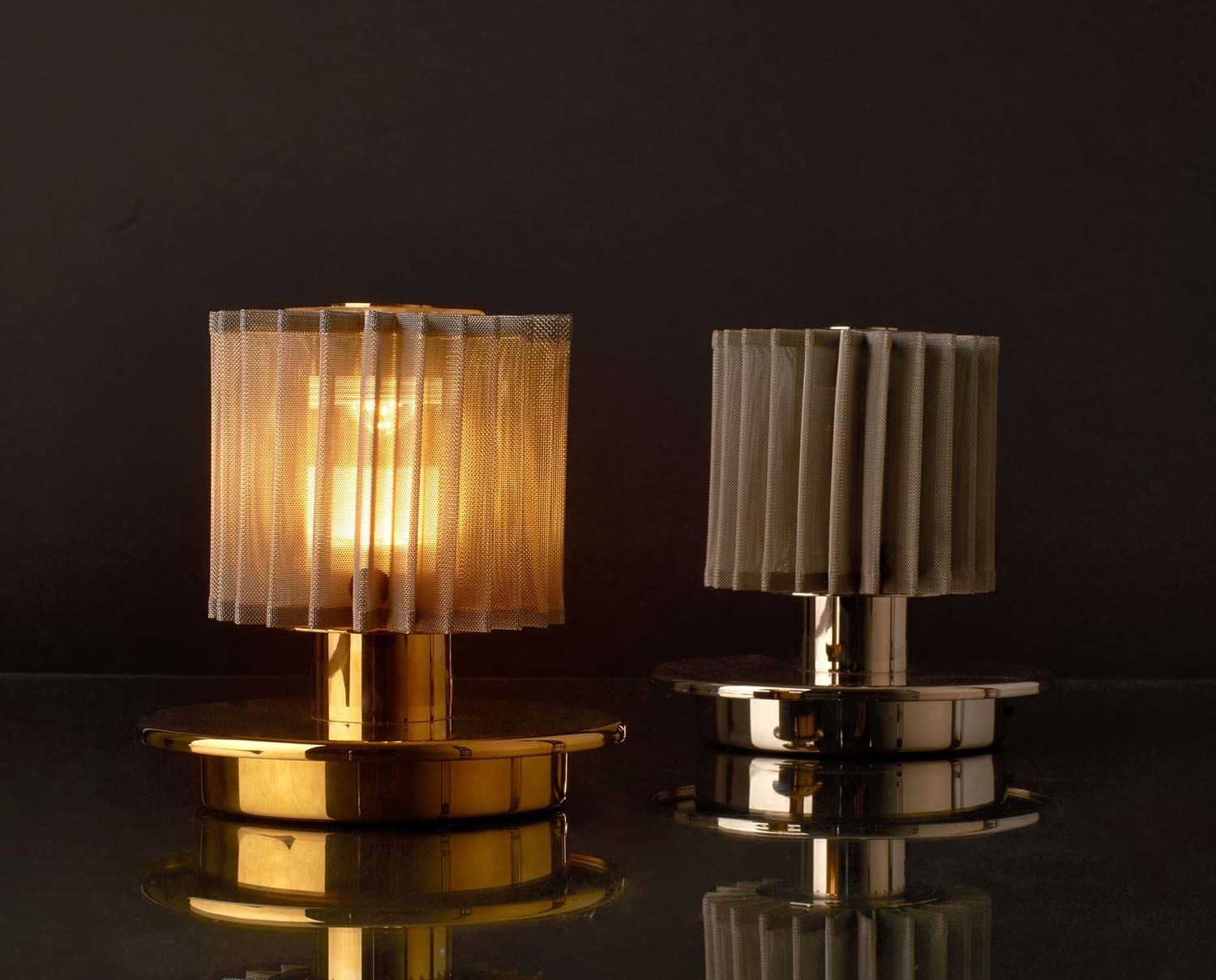 In-the-sun-bordslampa-guld-guld-miljö2